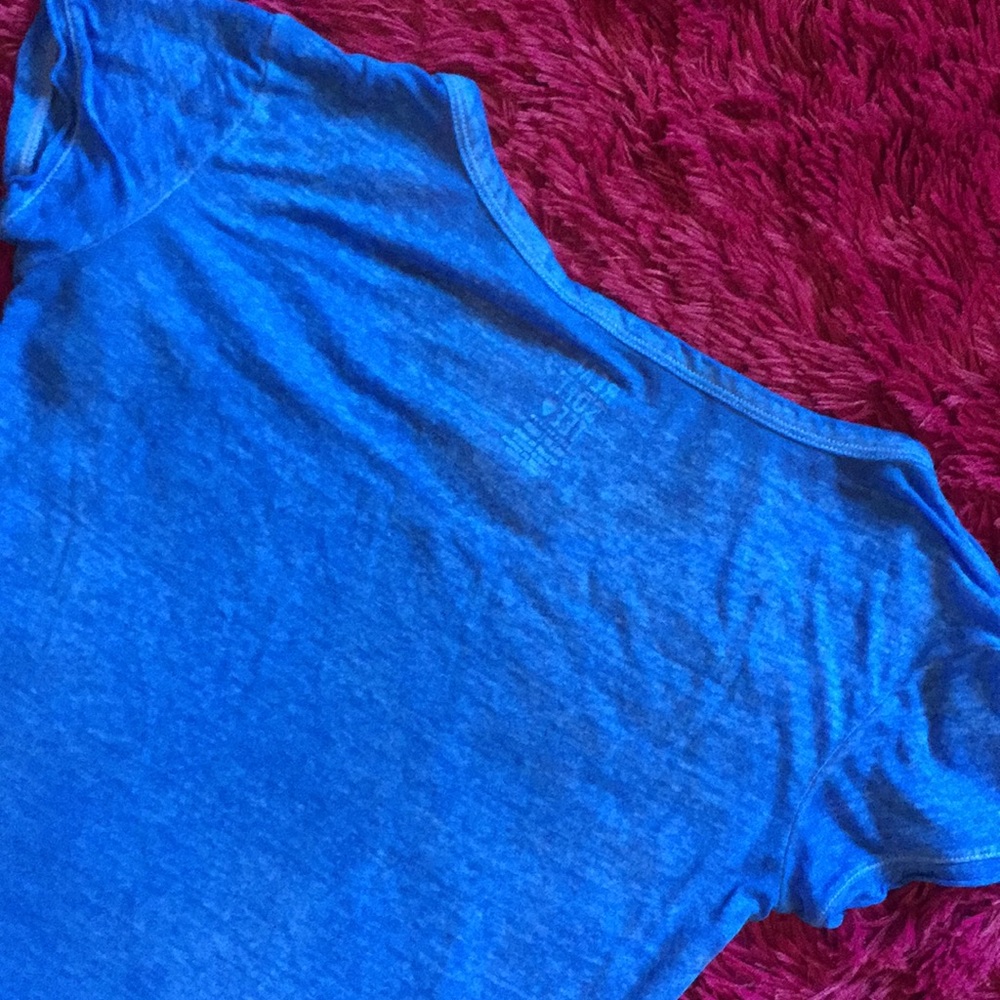 Aerie v-cut Real Soft Tee 💙 - Picture 6 of 13